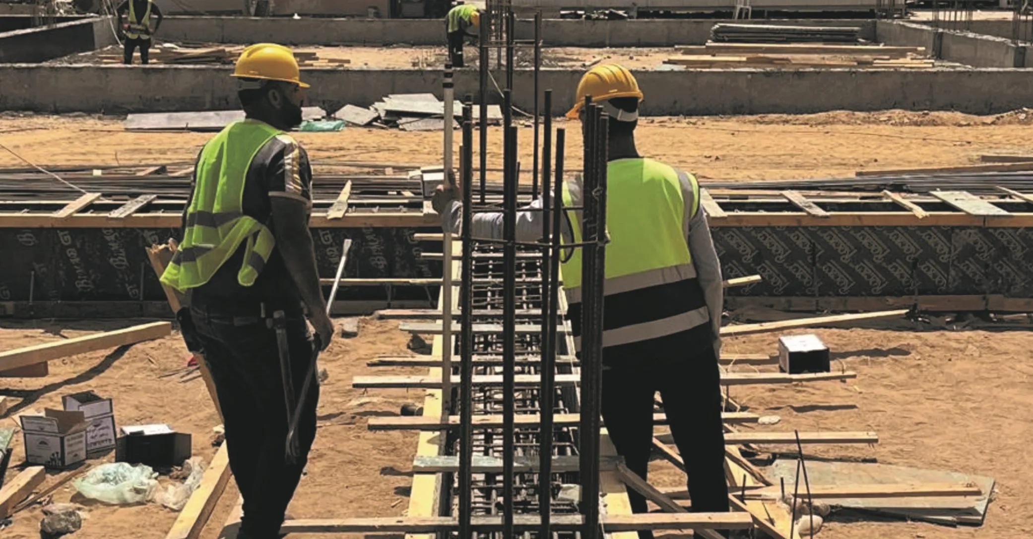 الأعمال الخرسانية — من أعمال روائع البناء الجديدة في جدة (3)