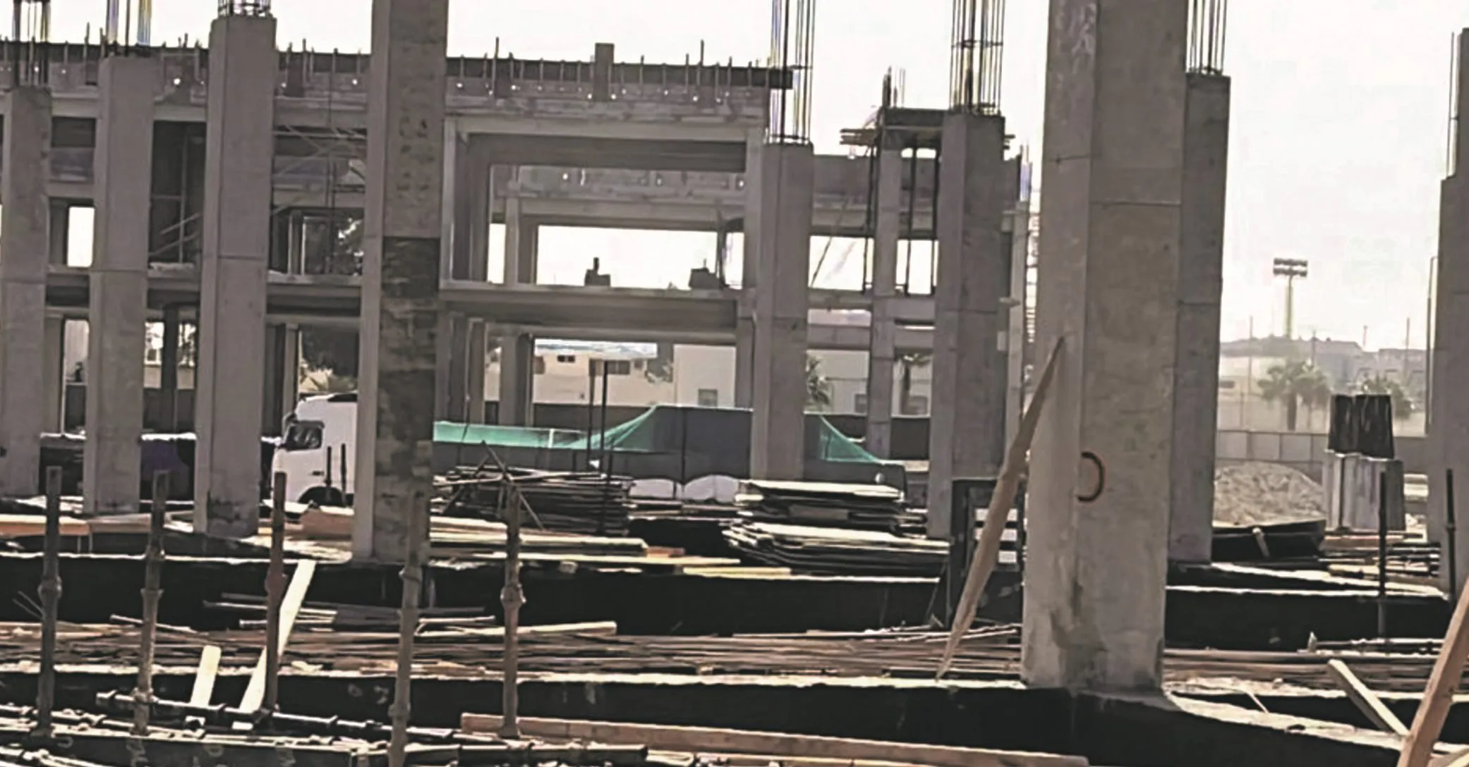 الأعمال الخرسانية — من أعمال روائع البناء الجديدة في جدة (15)