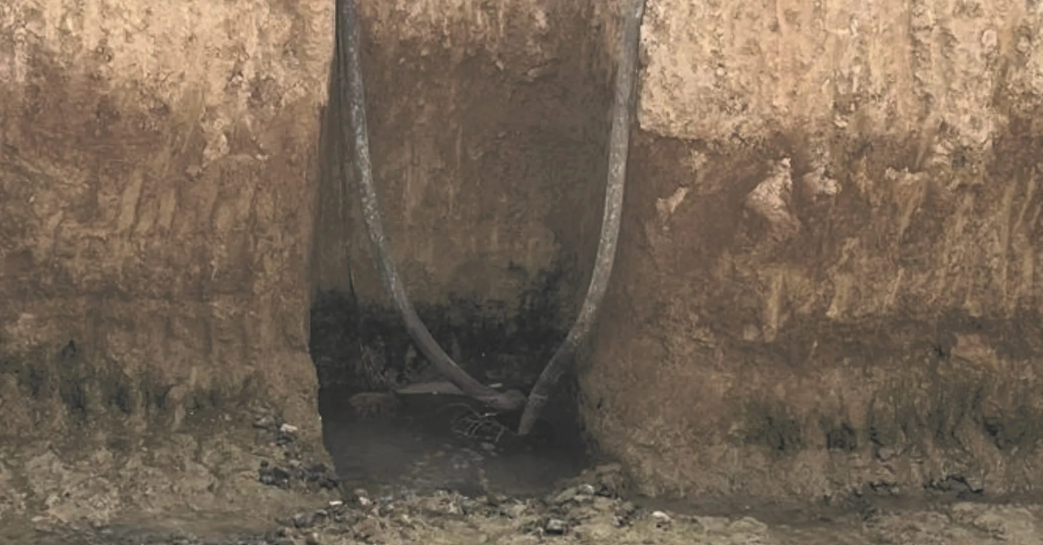 تجفيف المياه والآبار — من أعمال روائع البناء الجديدة في جدة (5)