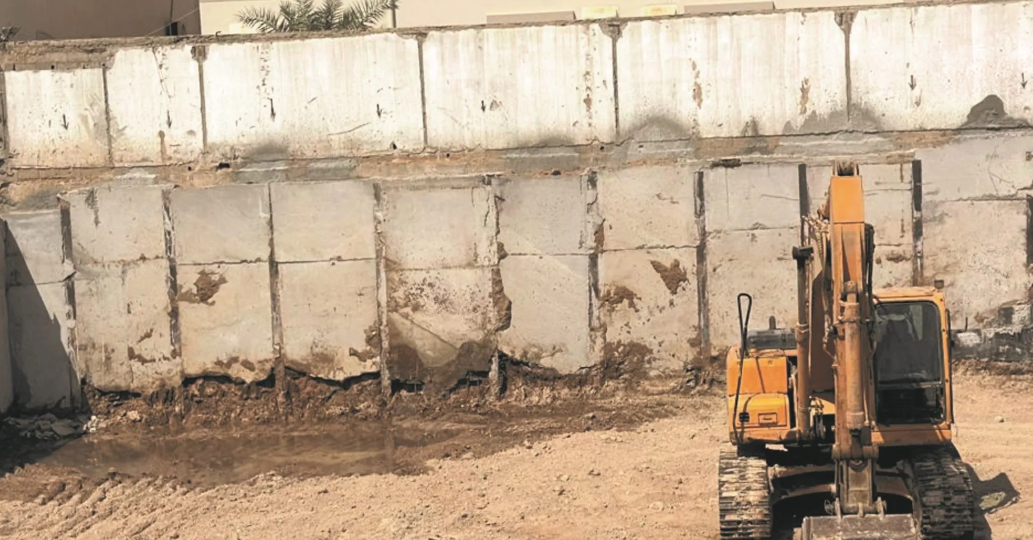 الحفر وسند الجوانب — من أعمال روائع البناء الجديدة في جدة (9)